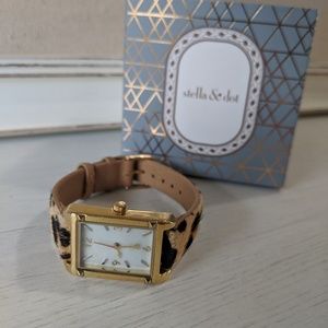 Stella & Dot exotic pyramid watch